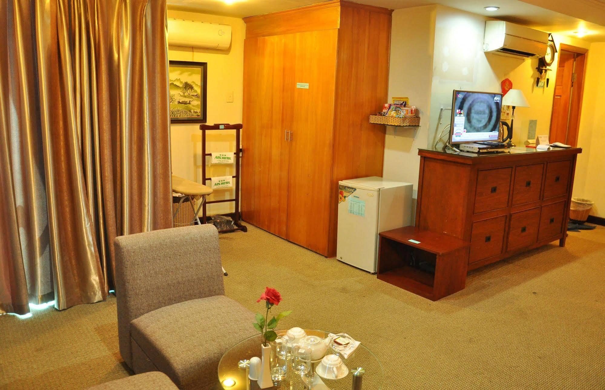 A25 Hotel - 251 Hai Ba Trung Hcm Хошимін Екстер'єр фото